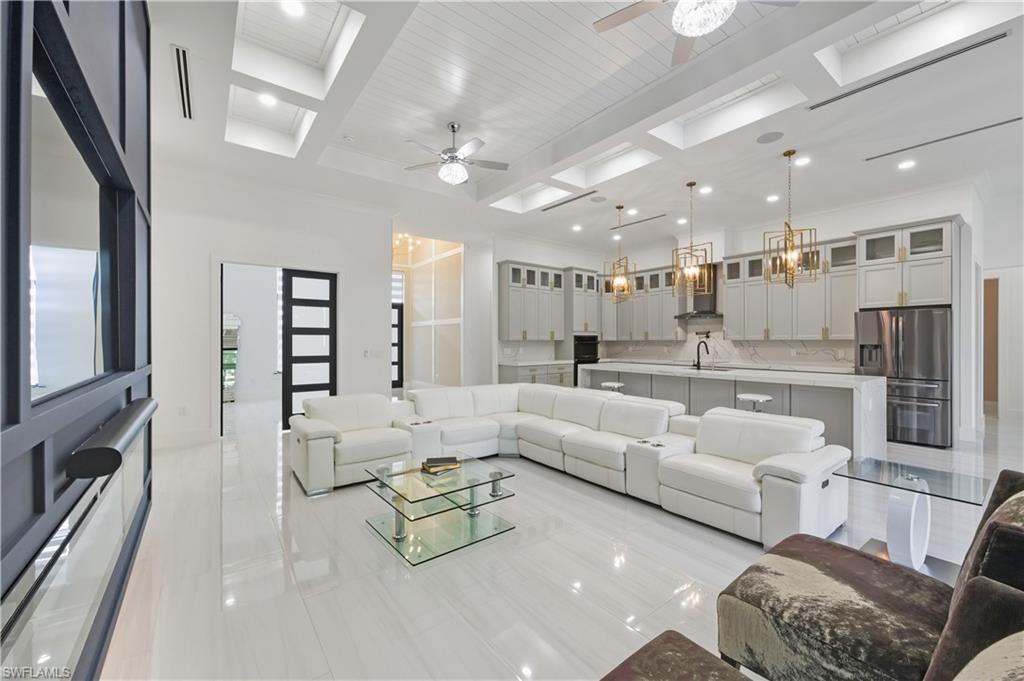 GOLDEN GATE ESTATES - Residential