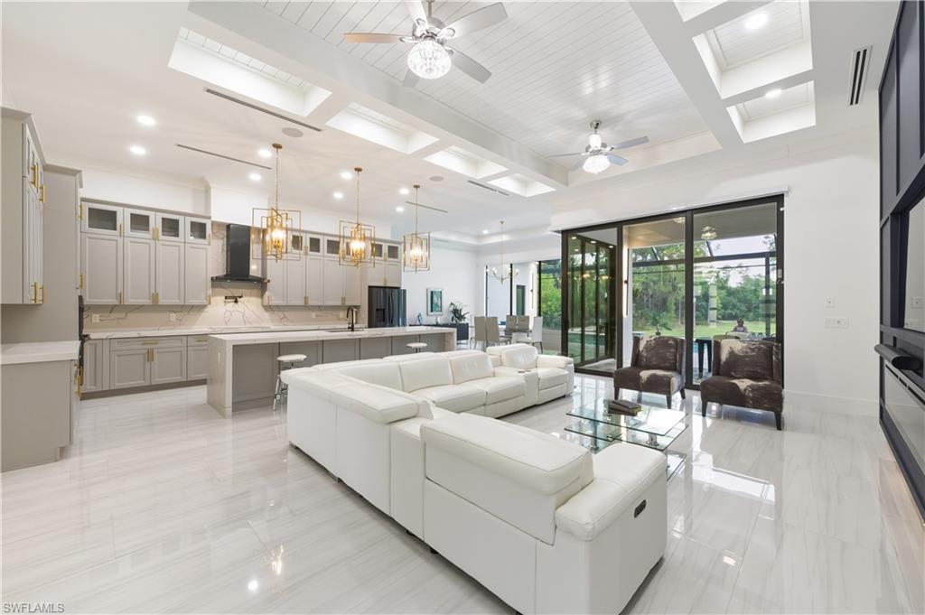 GOLDEN GATE ESTATES - Residential