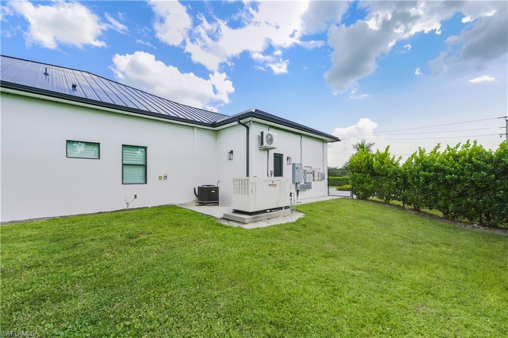 GOLDEN GATE ESTATES - Residential