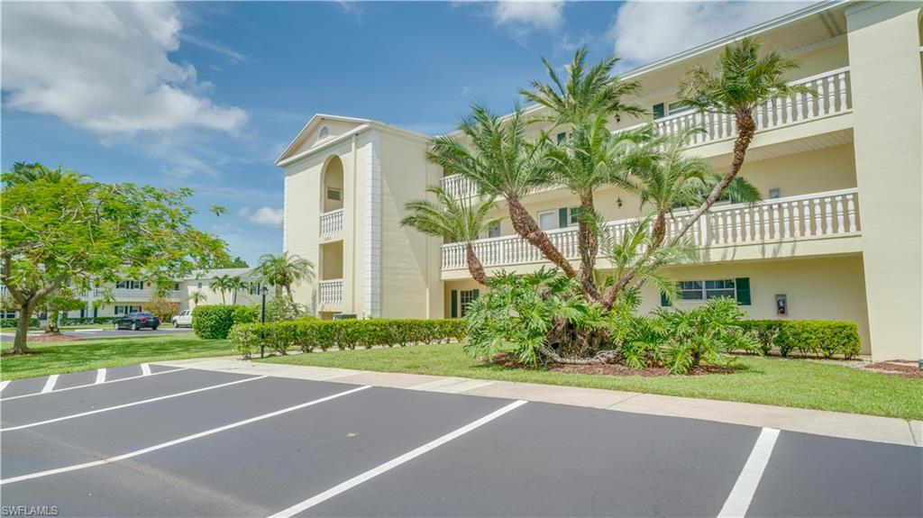 STRATFORD PLACE CONDO - Residential