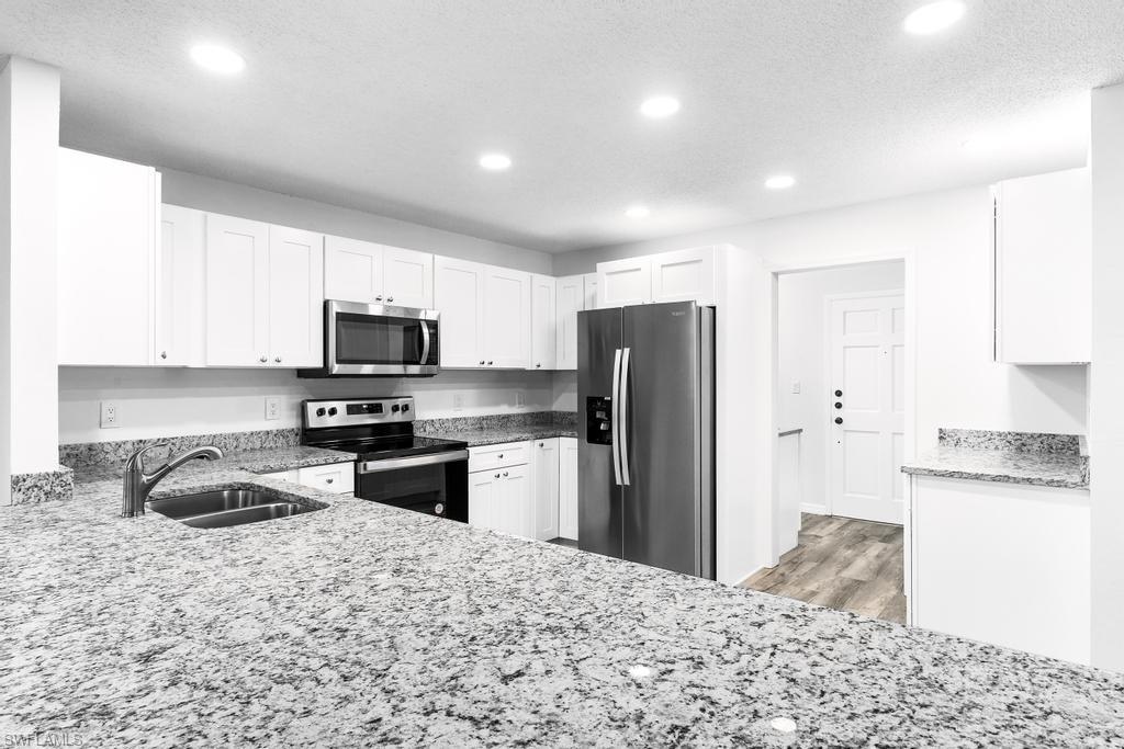 STRATFORD PLACE CONDO - Residential