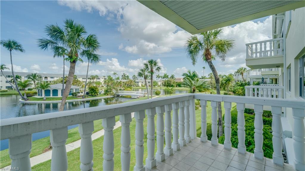 STRATFORD PLACE CONDO - Residential