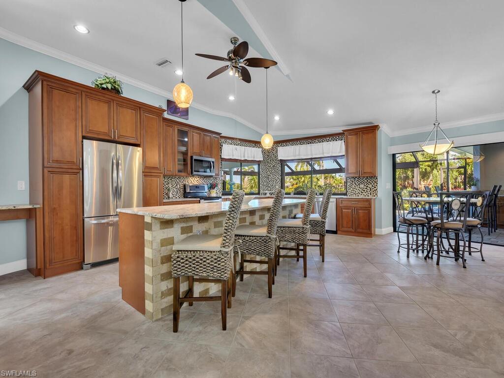 FIDDLESTICKS COUNTRY CLUB - Residential