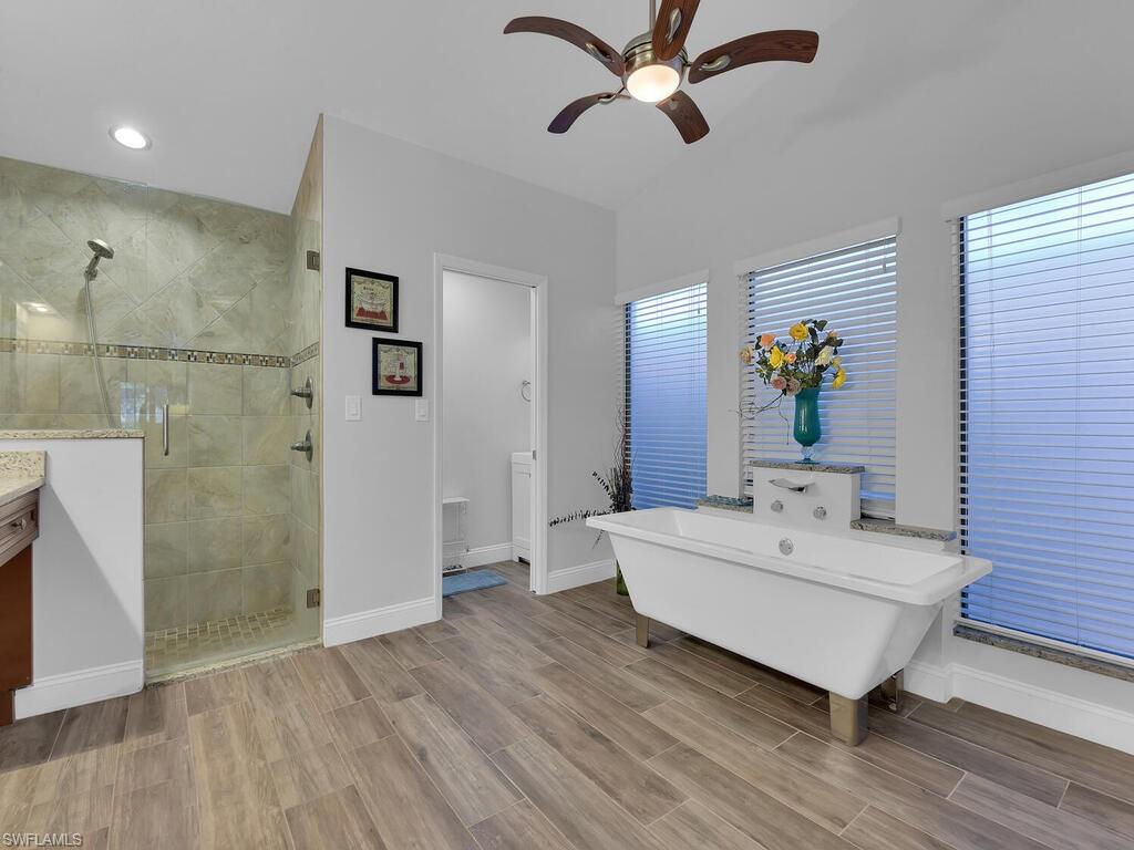 FIDDLESTICKS COUNTRY CLUB - Residential