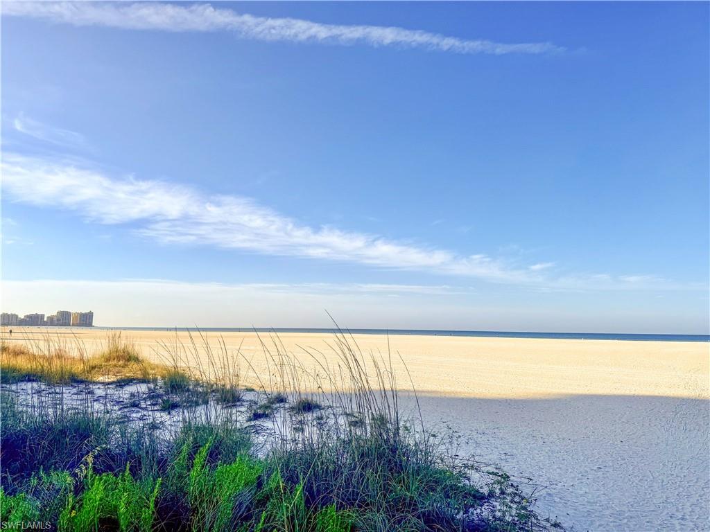 TRADEWINDS APTS OF MARCO ISLAND - Residential
