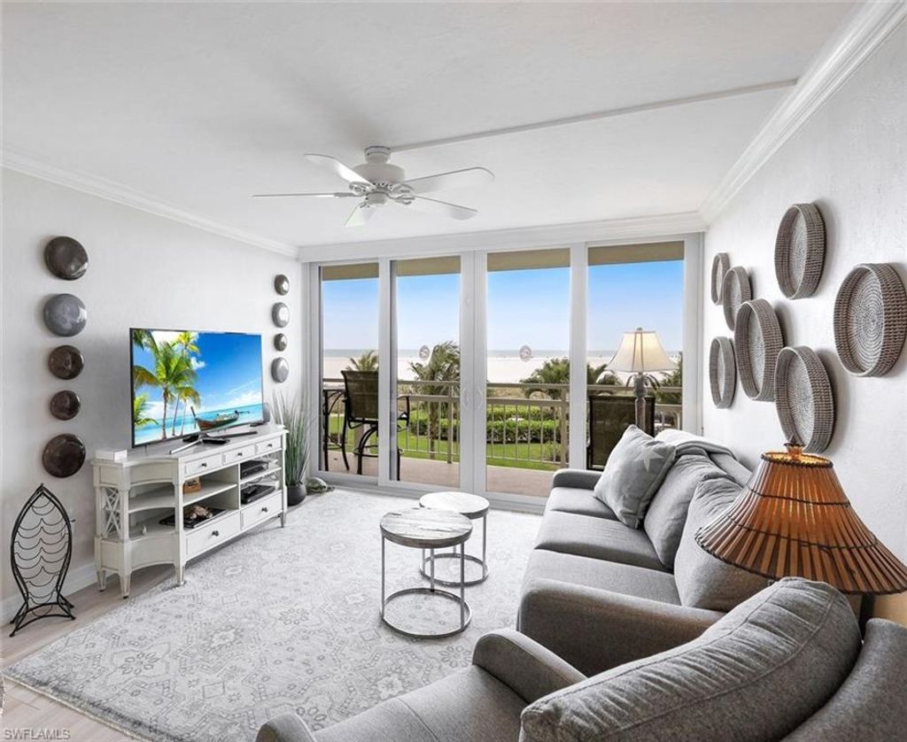 Photo of 180 Seaview CT #215, MARCO ISLAND, FL 34145 (MLS # 226014882)