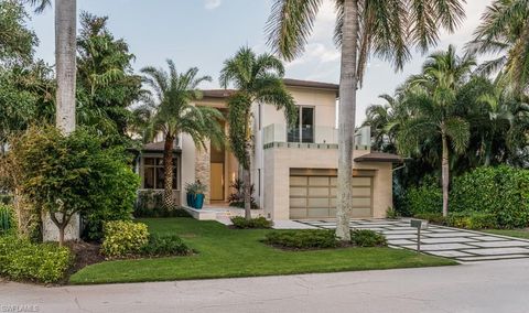 355 7th AVE S NAPLES FL 34102
