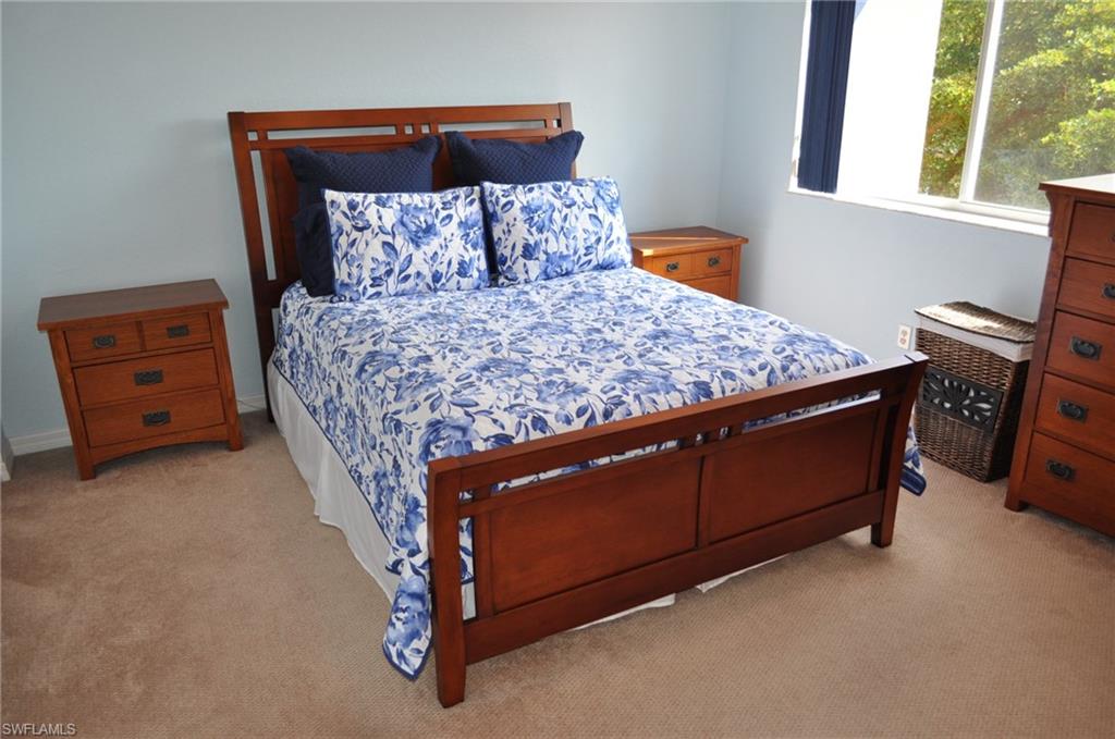 COLONNADE AT FORUM - Residential