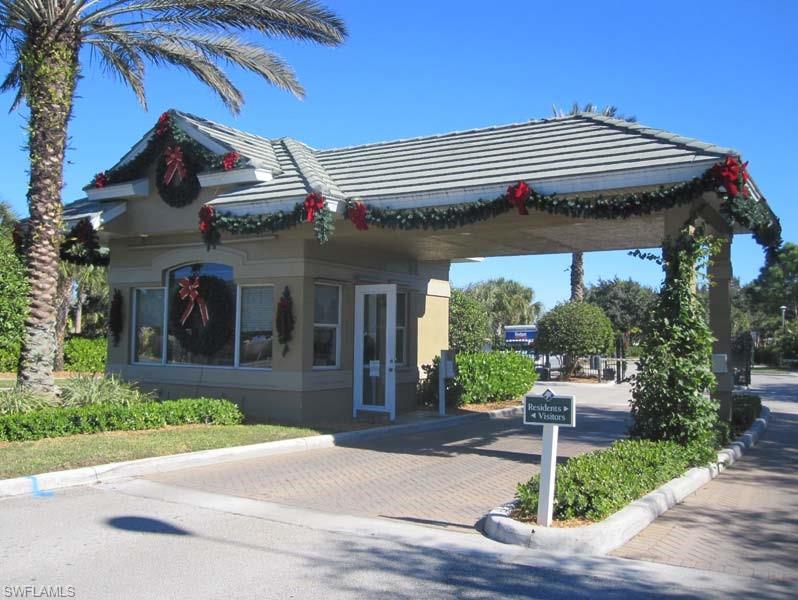 AUTUMN WOODS - Residential