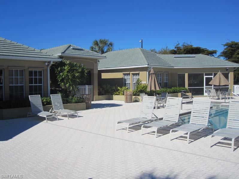 AUTUMN WOODS - Residential