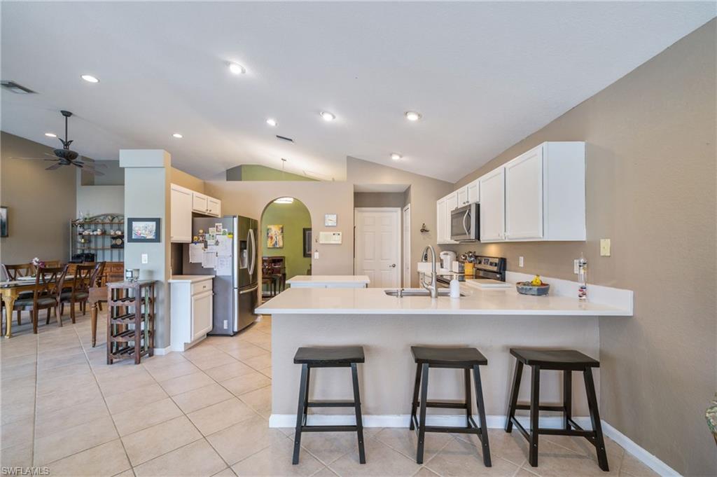 AUTUMN WOODS - Residential