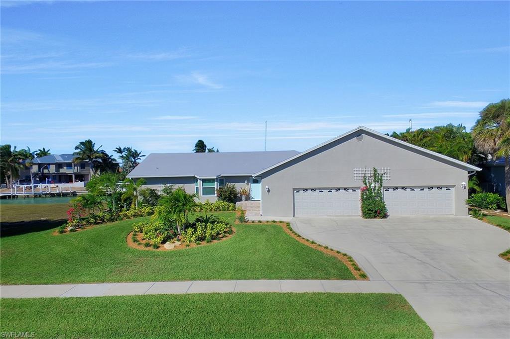 MARCO BEACH - Residential