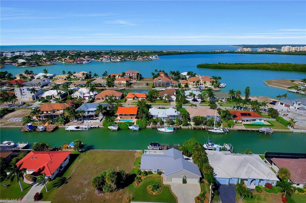 MARCO BEACH - Residential