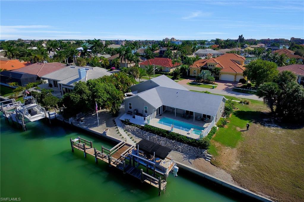 MARCO BEACH - Residential