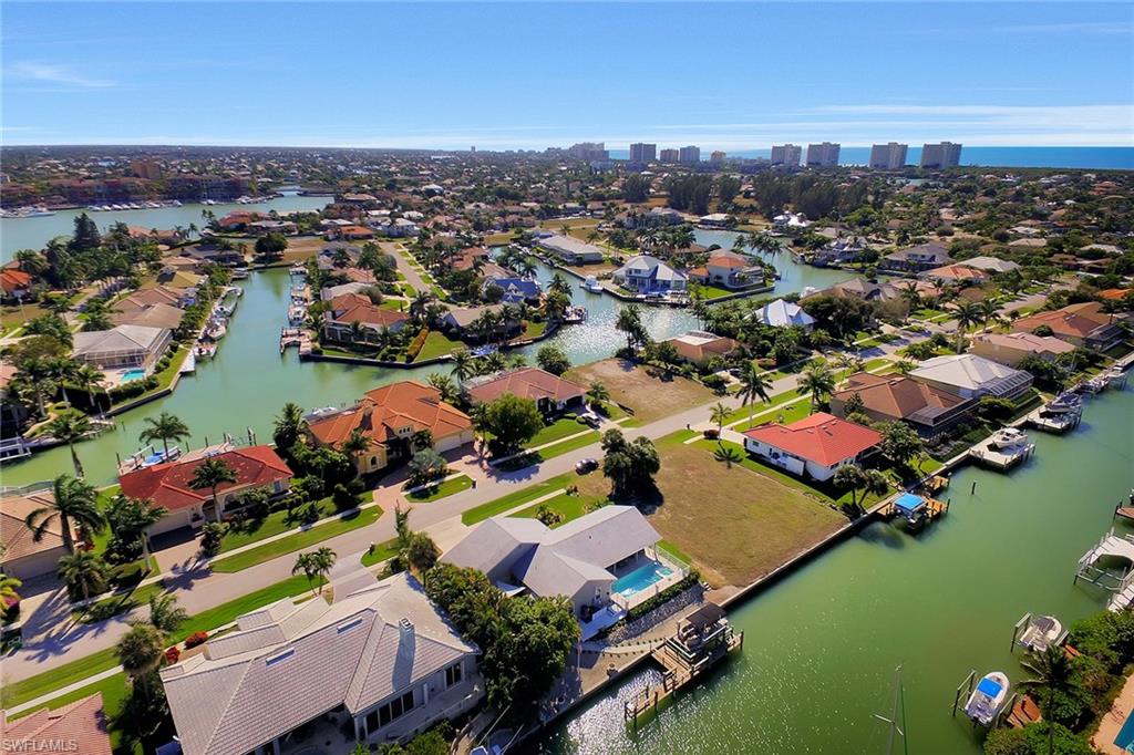 MARCO BEACH - Residential