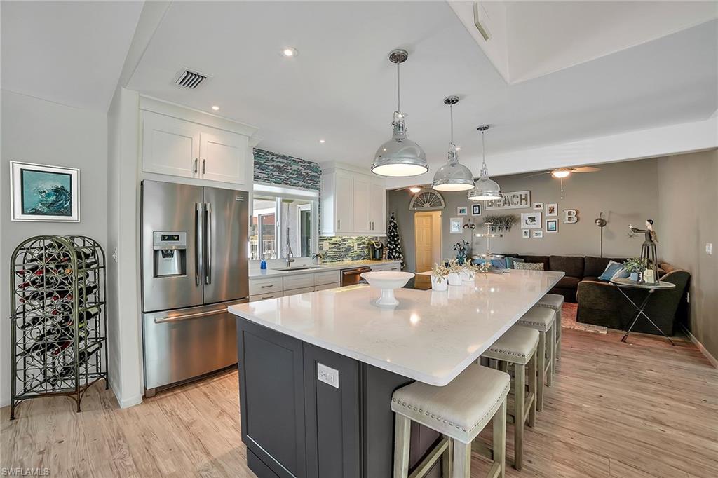 MARCO BEACH - Residential