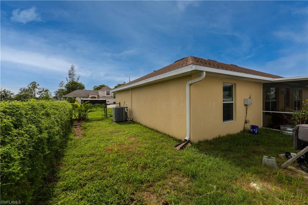 CAPE CORAL - Residential