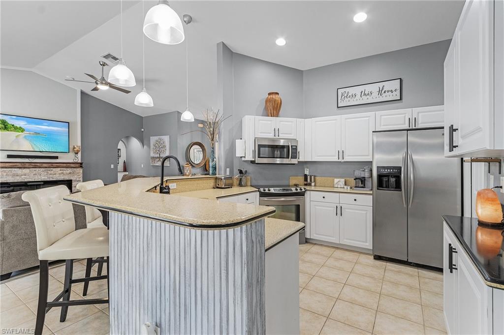 CAPE CORAL - Residential Lease