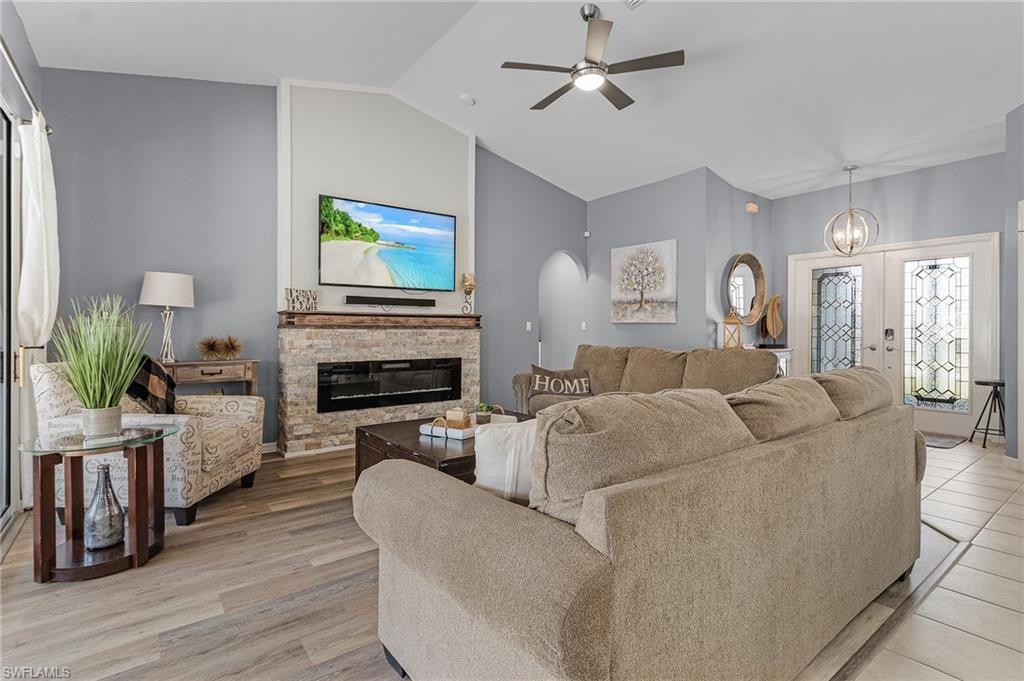 CAPE CORAL - Residential Lease