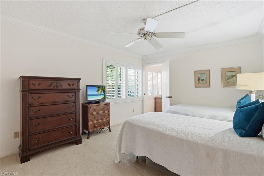 FOREST LAKES - Residential