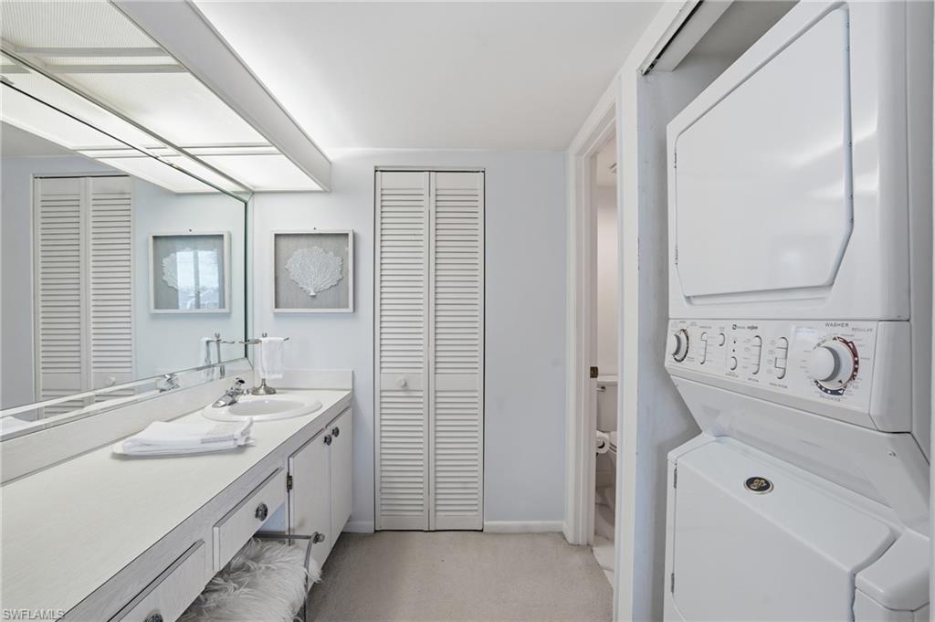 FOREST LAKES - Residential