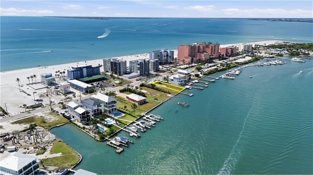 ISLAND SHORES - Land