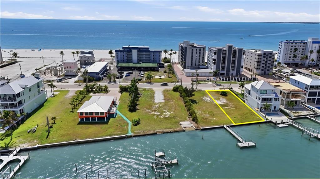 ISLAND SHORES - Land