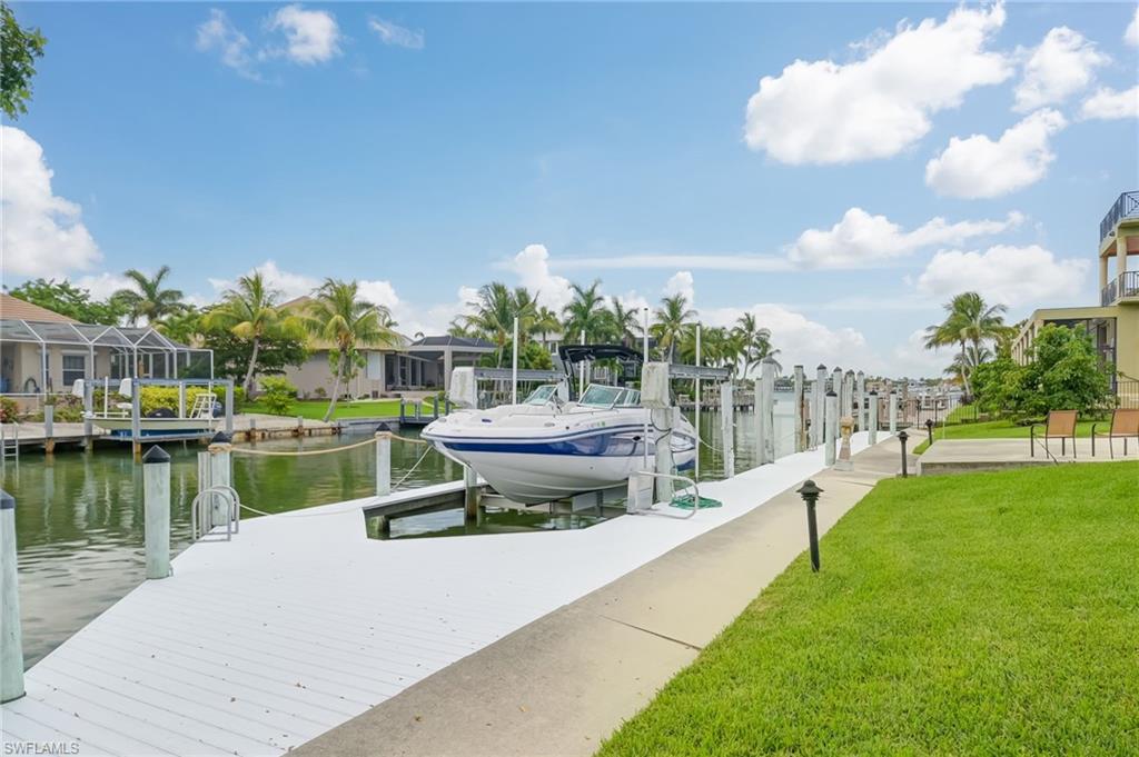 ESTATES - Residential