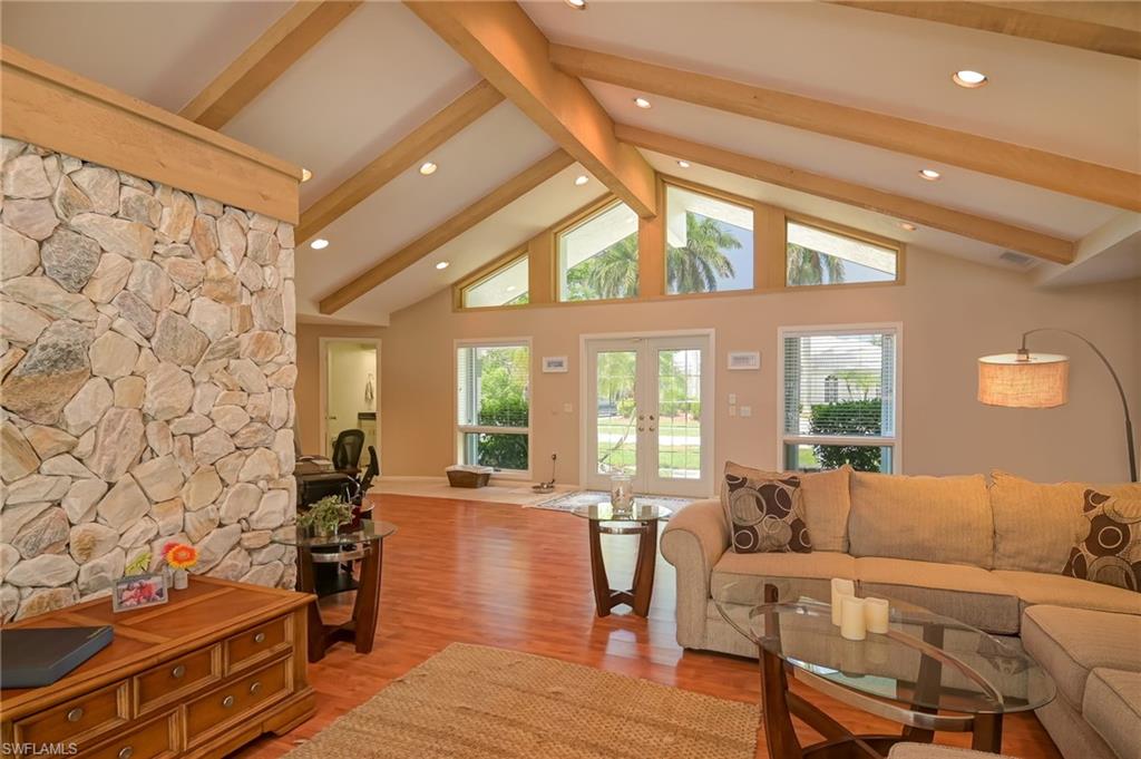 ESTATES - Residential