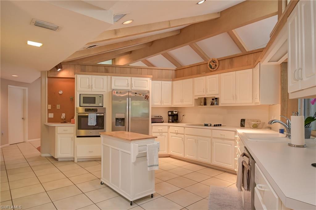 ESTATES - Residential