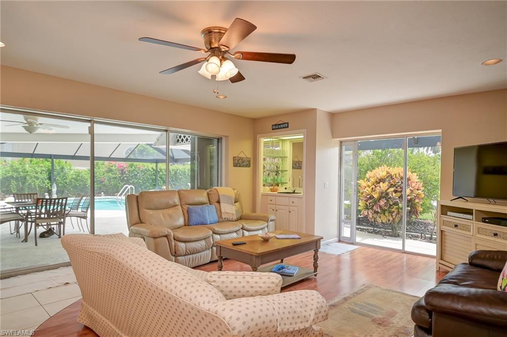 ESTATES - Residential