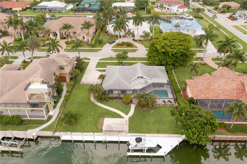 ESTATES - Residential