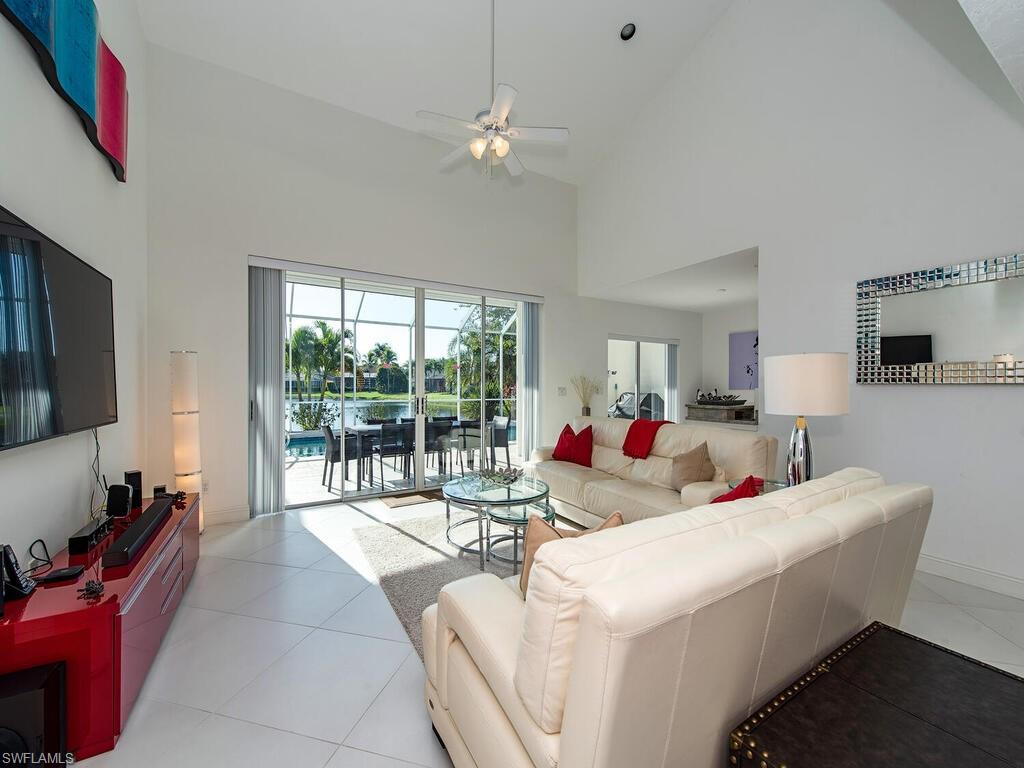 CROWN POINTE EAST - Residential