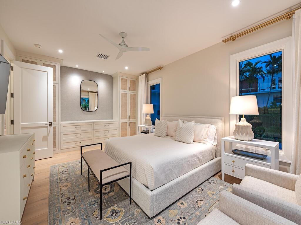 OLDE NAPLES - Residential