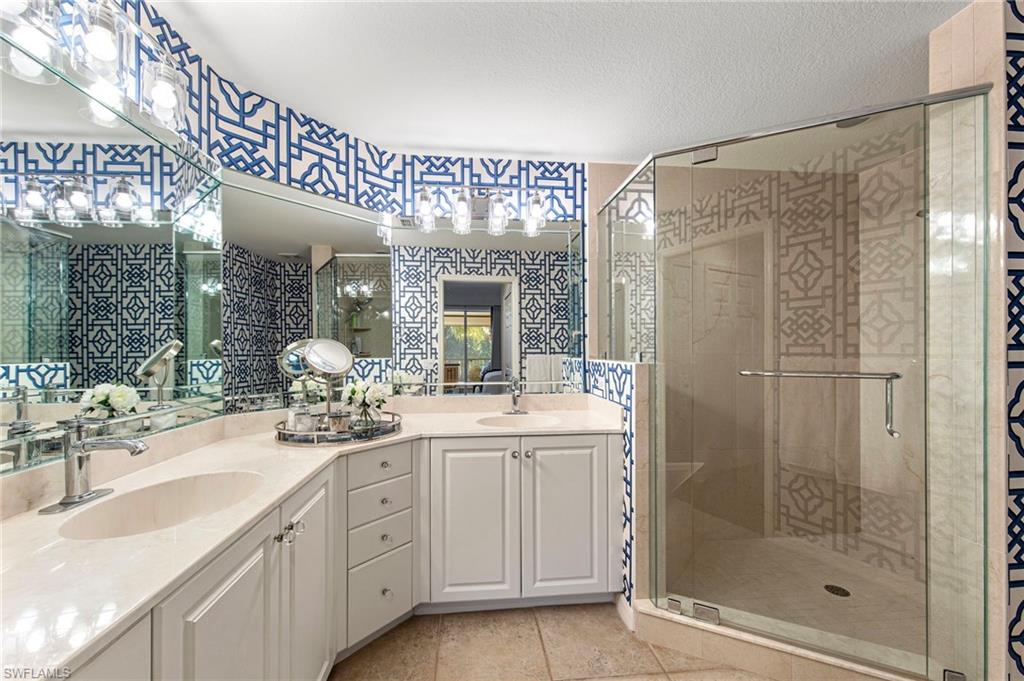 OAKWOOD - Residential