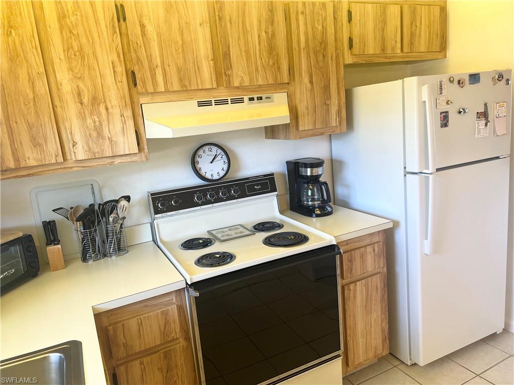 FAIRWAYS AT PAR ONE - Residential Lease