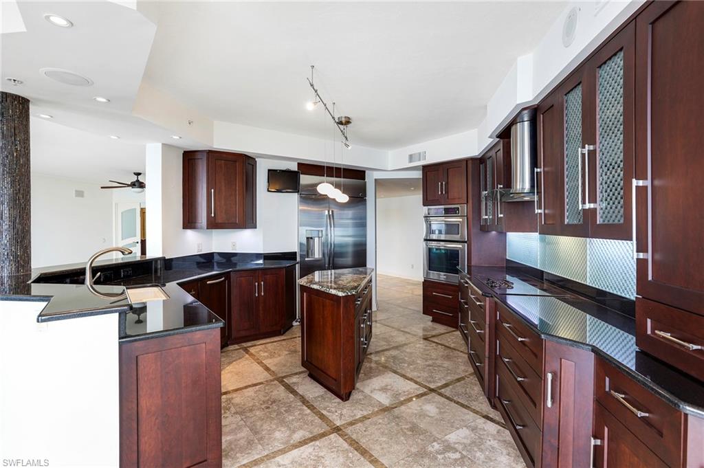 BRIGHTON AT BAY COLONY - Residential