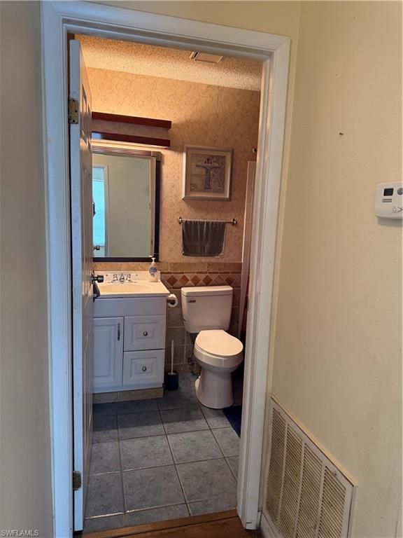 SAN CARLOS PARK - Residential