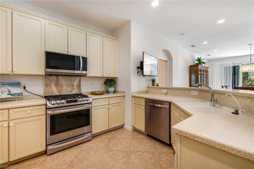 ROOKERY POINTE - Residential