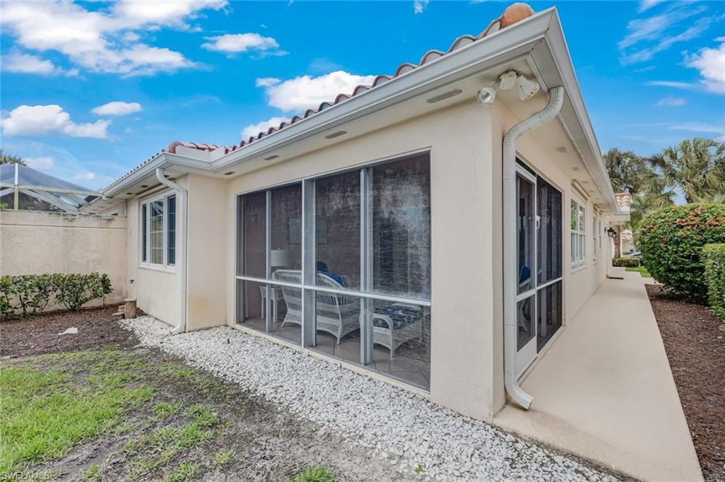 VILLAGE WALK - Residential