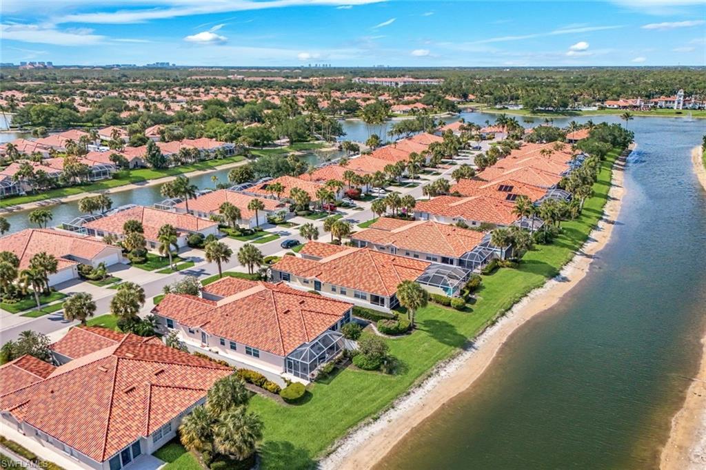 VILLAGE WALK - Residential