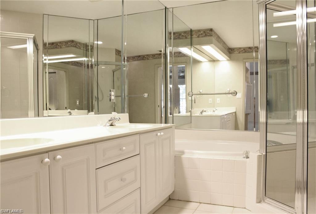 BERMUDA CAYS - Residential