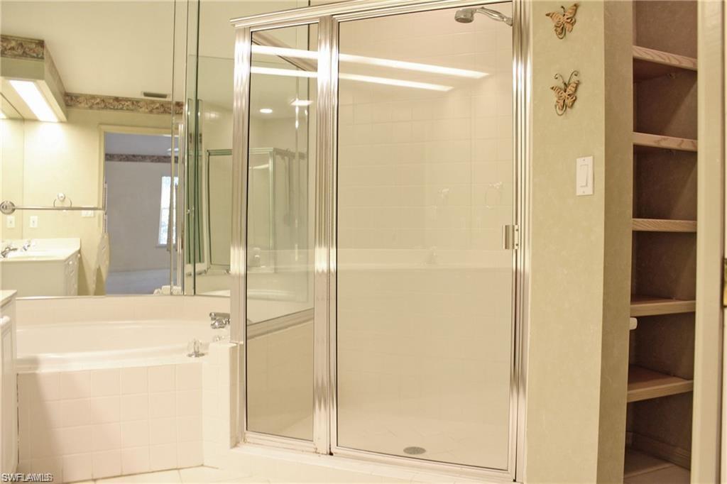 BERMUDA CAYS - Residential