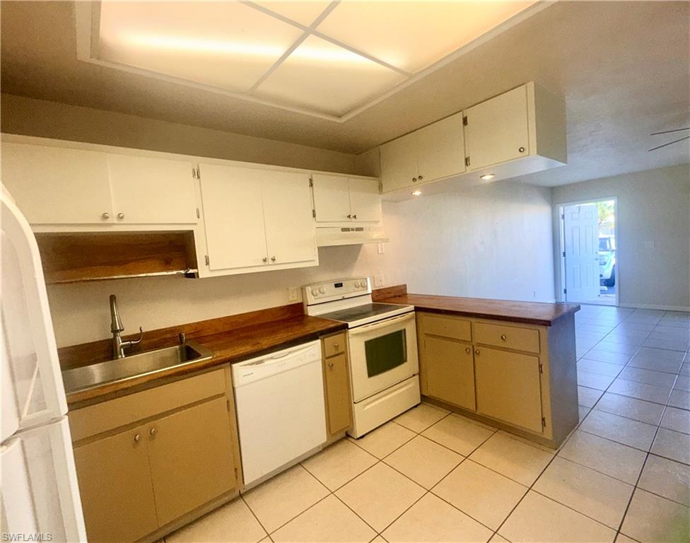 CONTEMPORARY  CONDO - Residential Lease