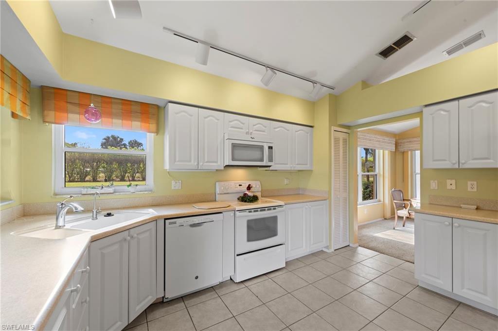 VILLAGES AT COUNTRY CREEK - Residential