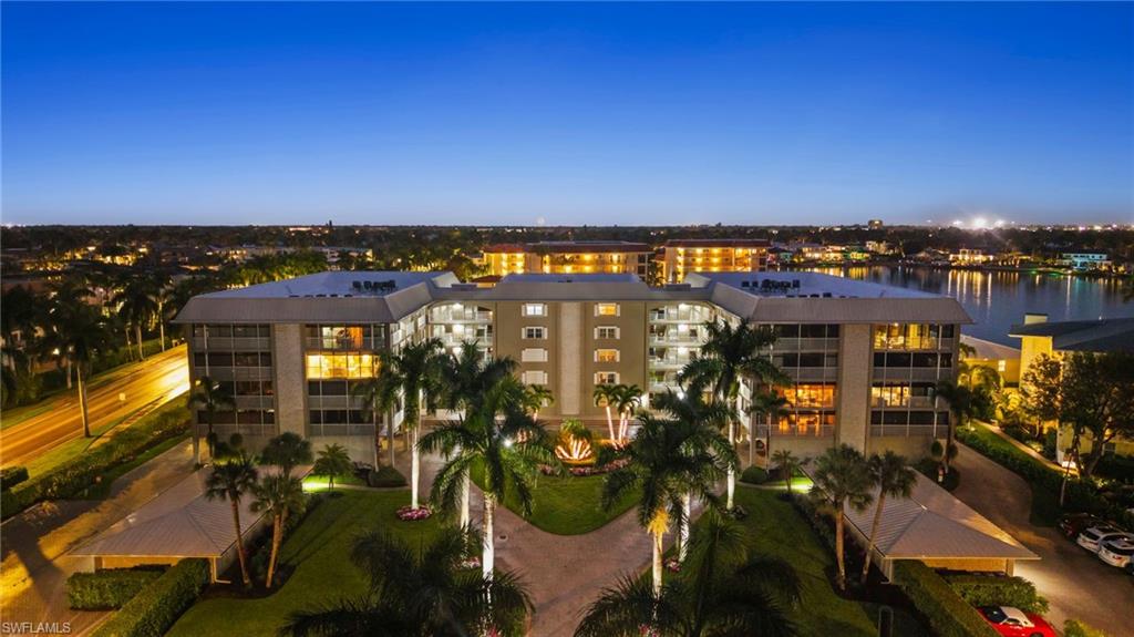 WINDSOR COURT - Residential