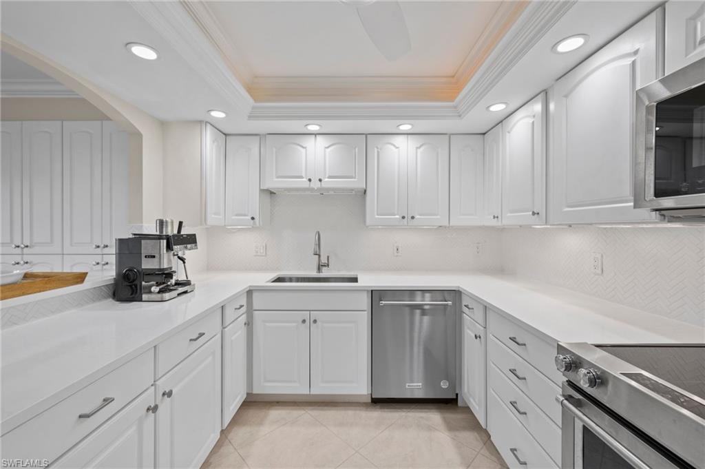 WINDSOR COURT - Residential