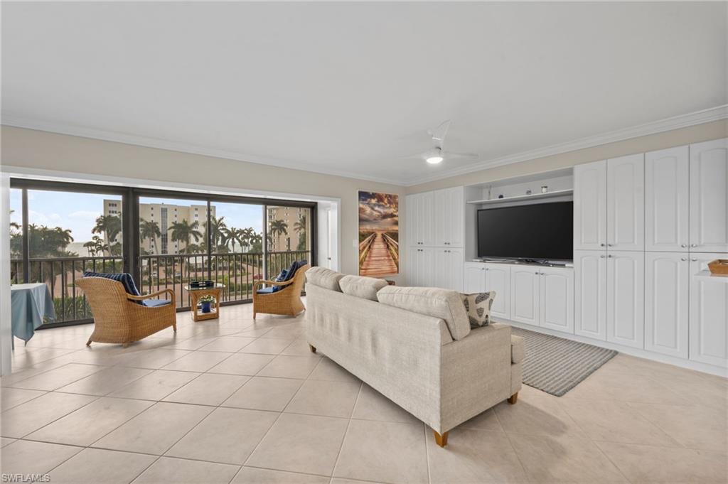 WINDSOR COURT - Residential