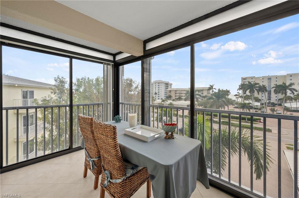 WINDSOR COURT - Residential