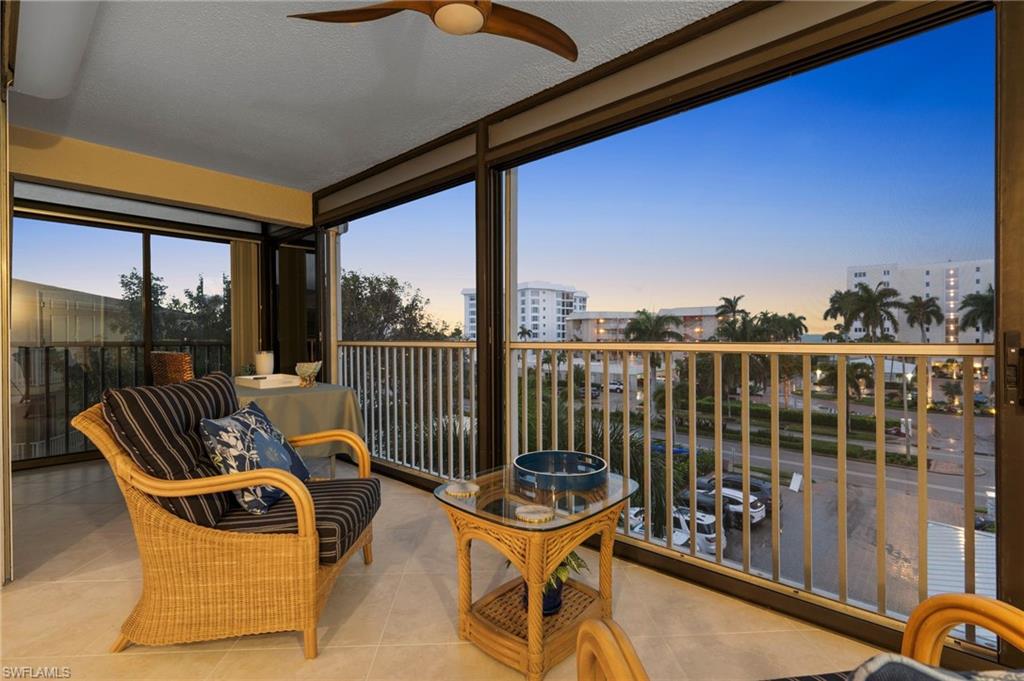 WINDSOR COURT - Residential